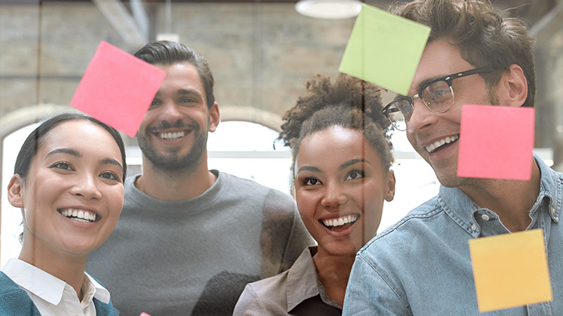 Brainstorming eficaz: como aplicar essa técnica para gerar ideias inovadoras e engajar sua equipe